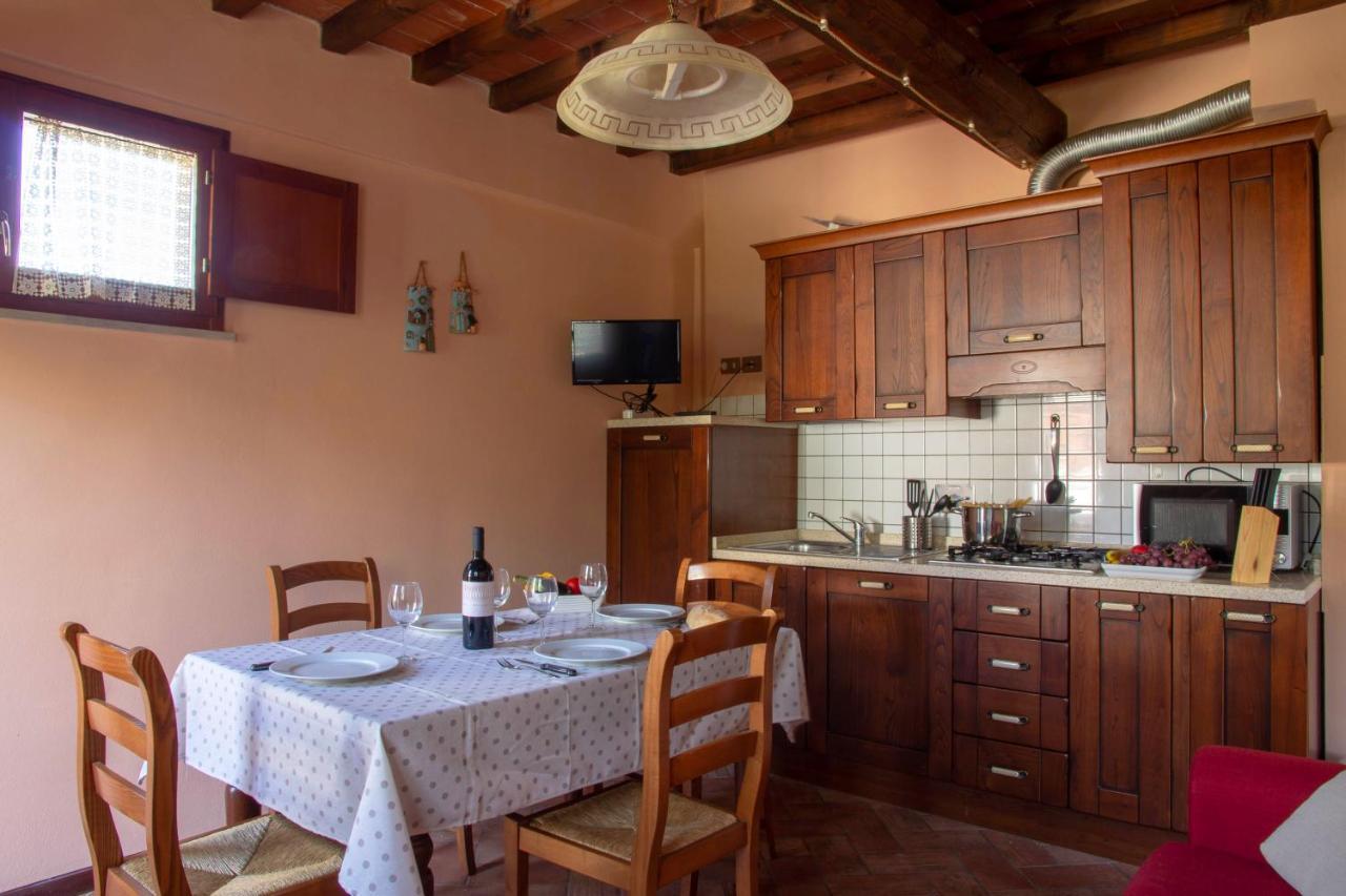 Tuscany Country Apartments غامباسي تيرمي المظهر الخارجي الصورة