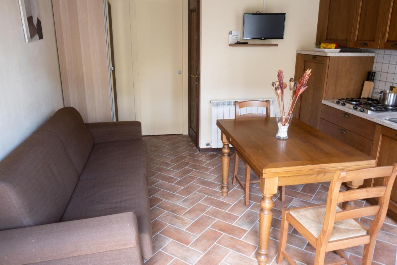 Tuscany Country Apartments غامباسي تيرمي المظهر الخارجي الصورة