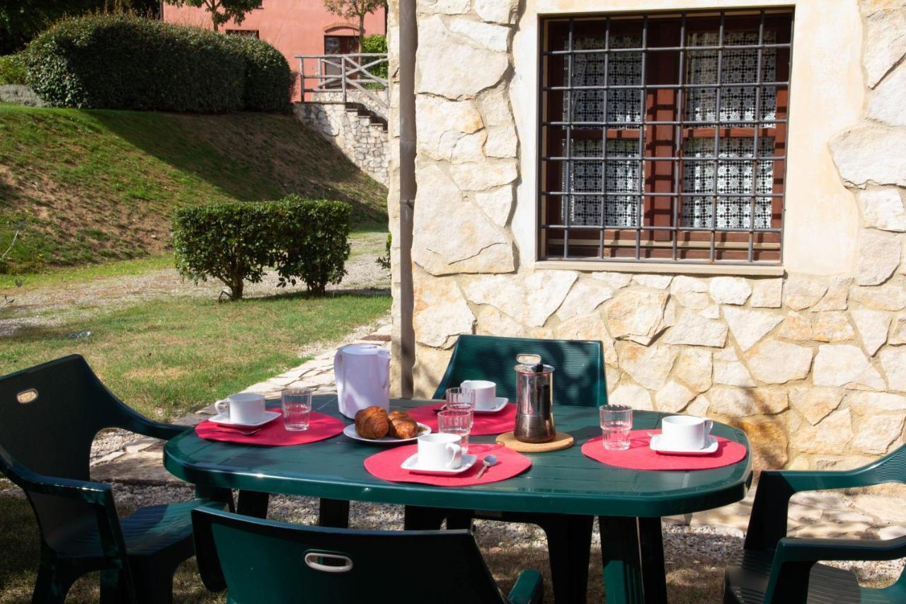 Tuscany Country Apartments غامباسي تيرمي المظهر الخارجي الصورة
