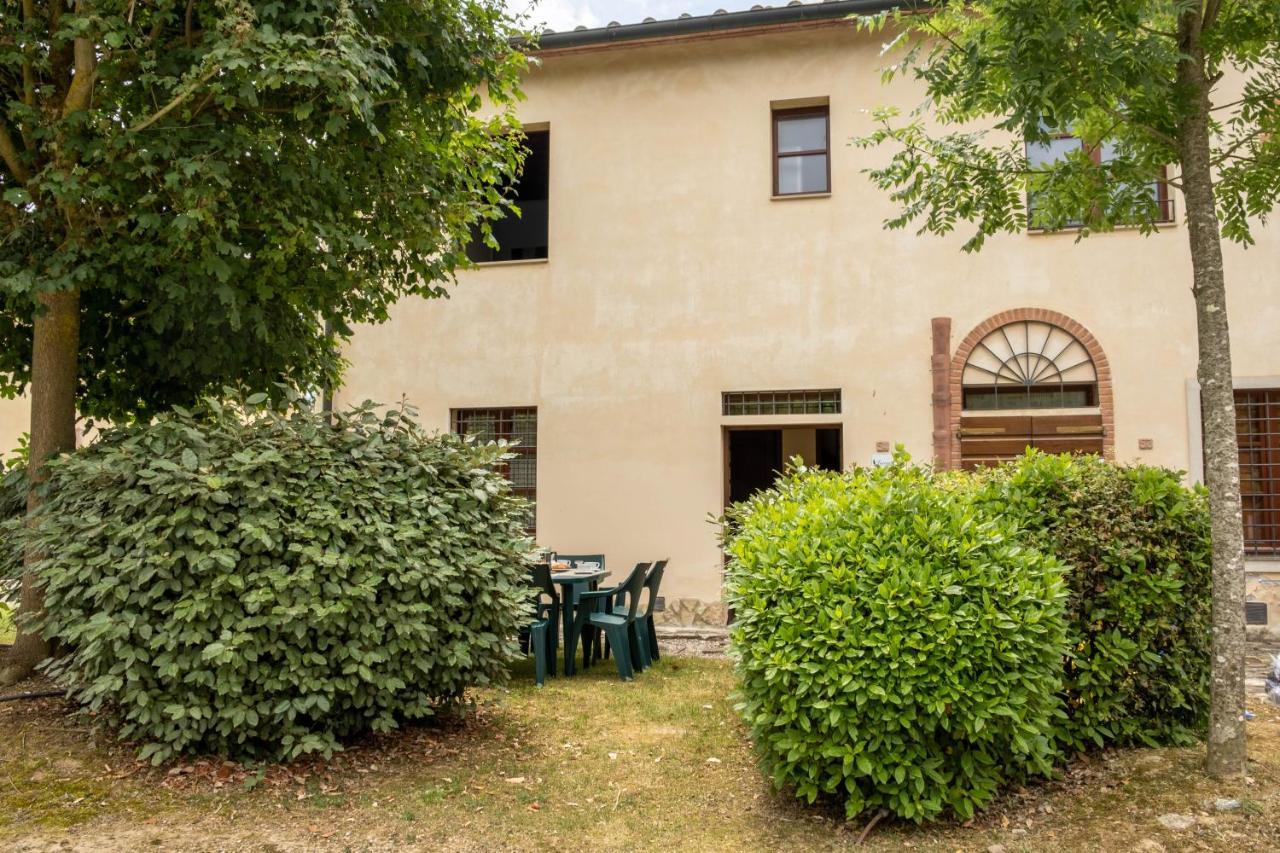 Tuscany Country Apartments غامباسي تيرمي المظهر الخارجي الصورة