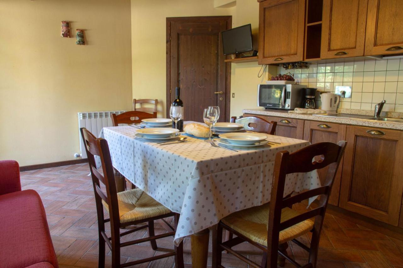 Tuscany Country Apartments غامباسي تيرمي المظهر الخارجي الصورة